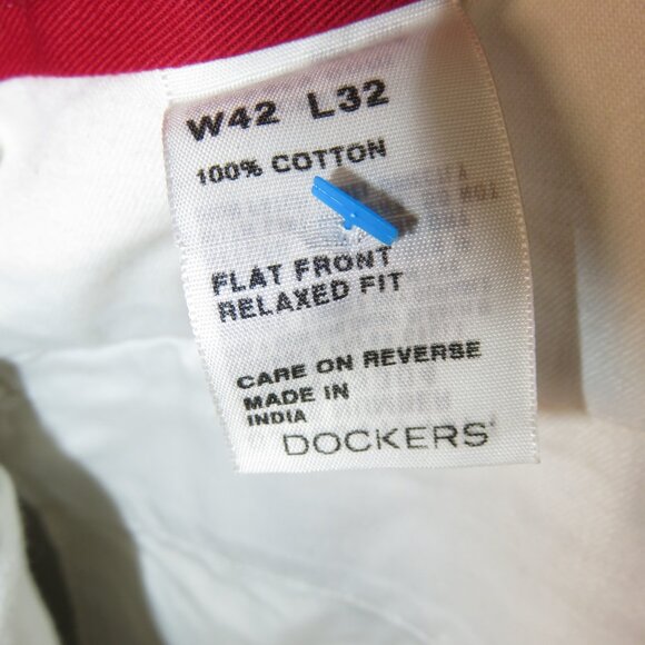 Dockers Iconic Khaki Pants Vintage 2005 Relaxed Fit Beige NEW NWT Mens 42 x 32 - Picture 15 of 16